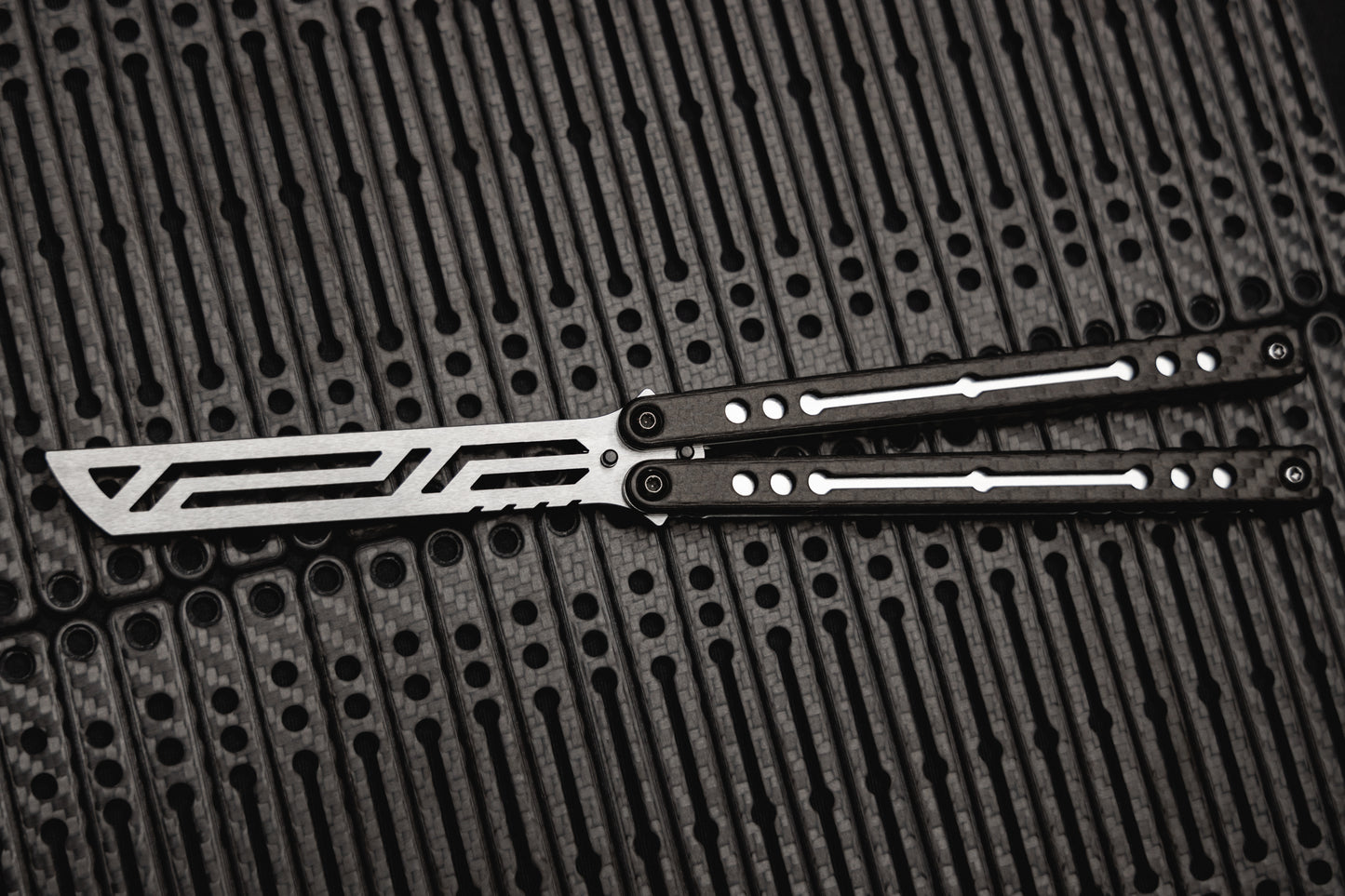 Carbon Fiber Nautilus V2