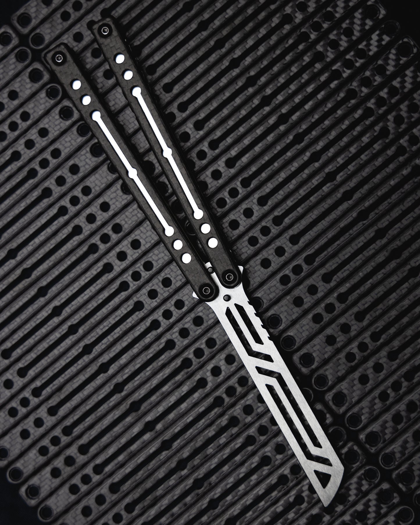 Carbon Fiber Nautilus V2