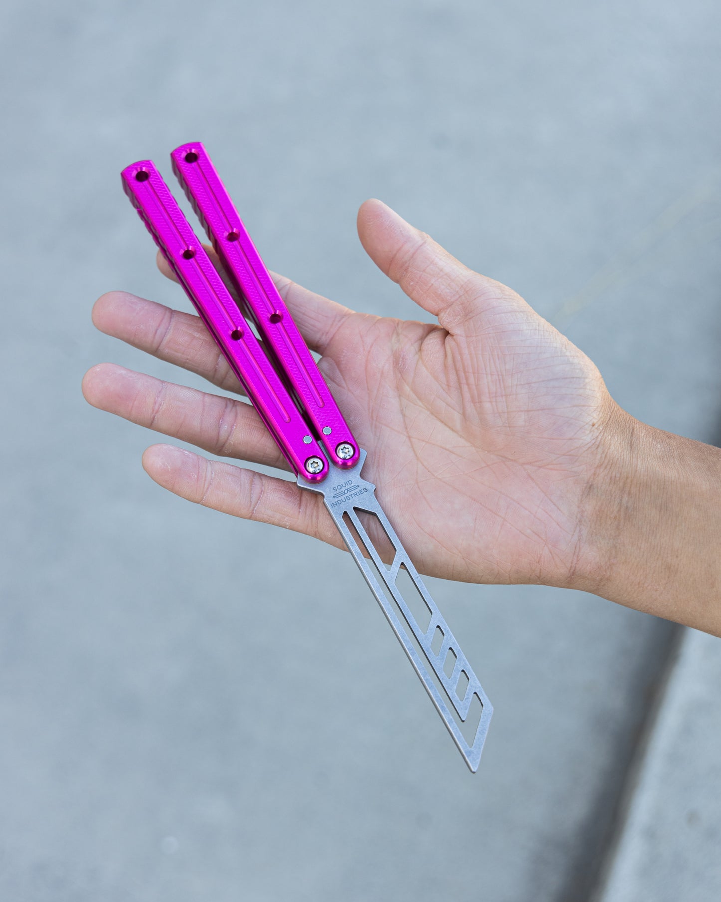 Hot Pink krake Raken Open Position On Hand