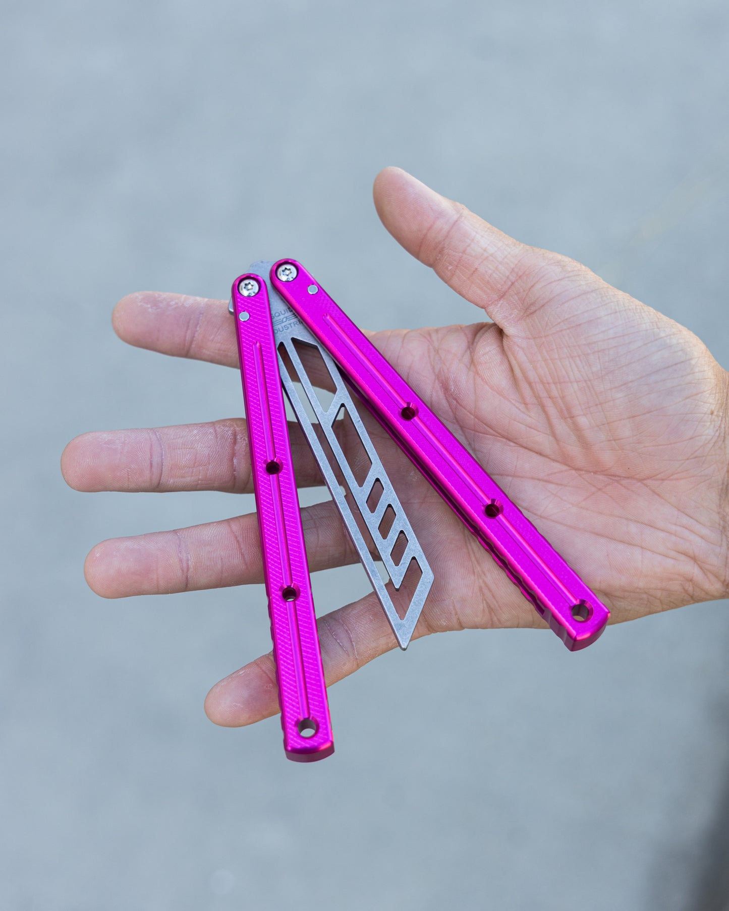 Hot Pink krake Raken Half Open Position On Hand