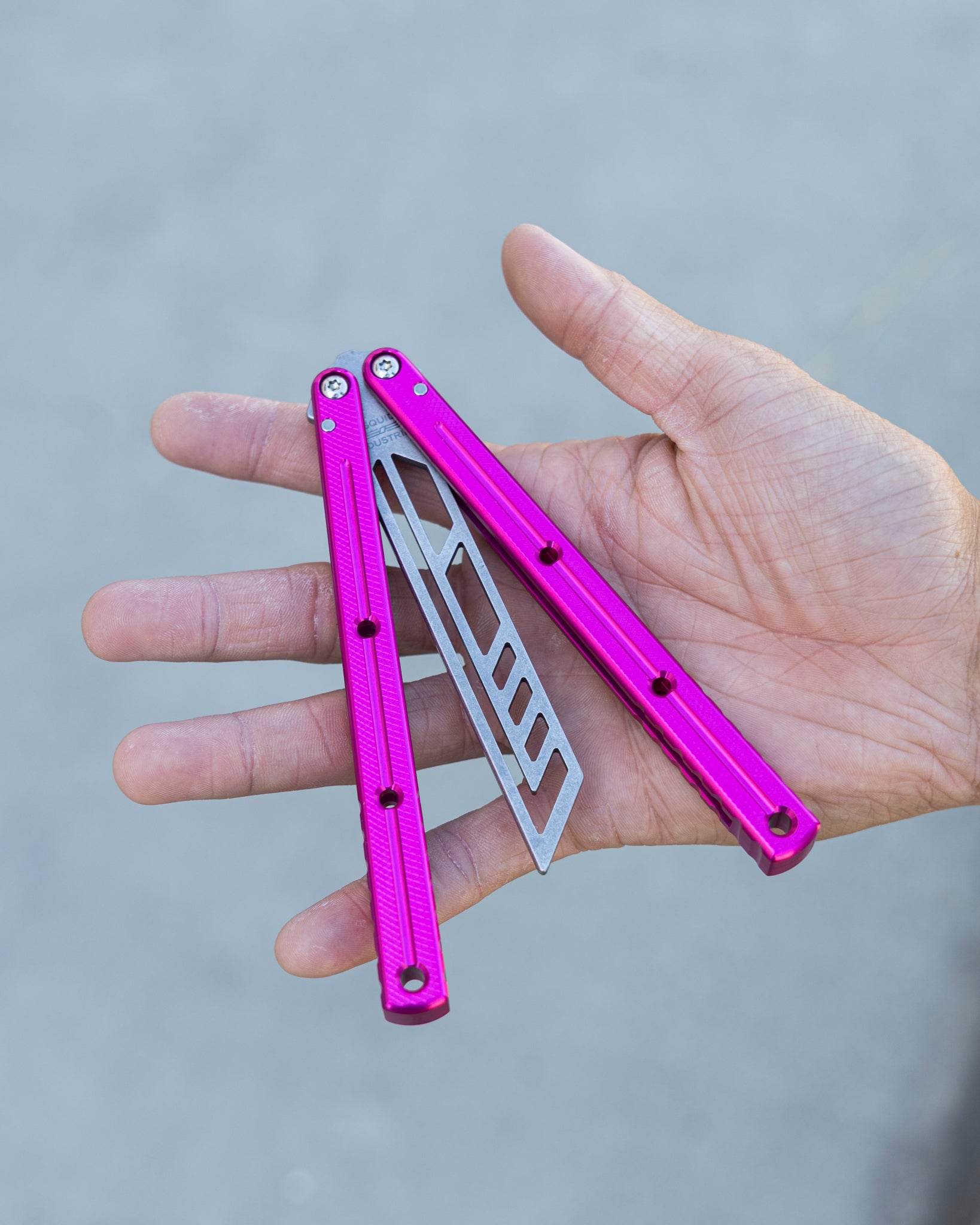 Hot Pink krake Raken Half Open Position On Hand