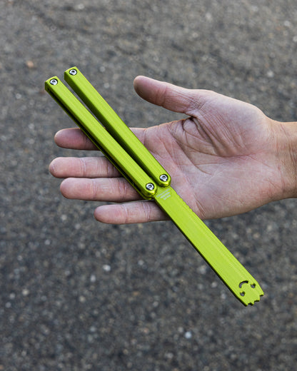 Opened Squiddy Electric lime on hand 