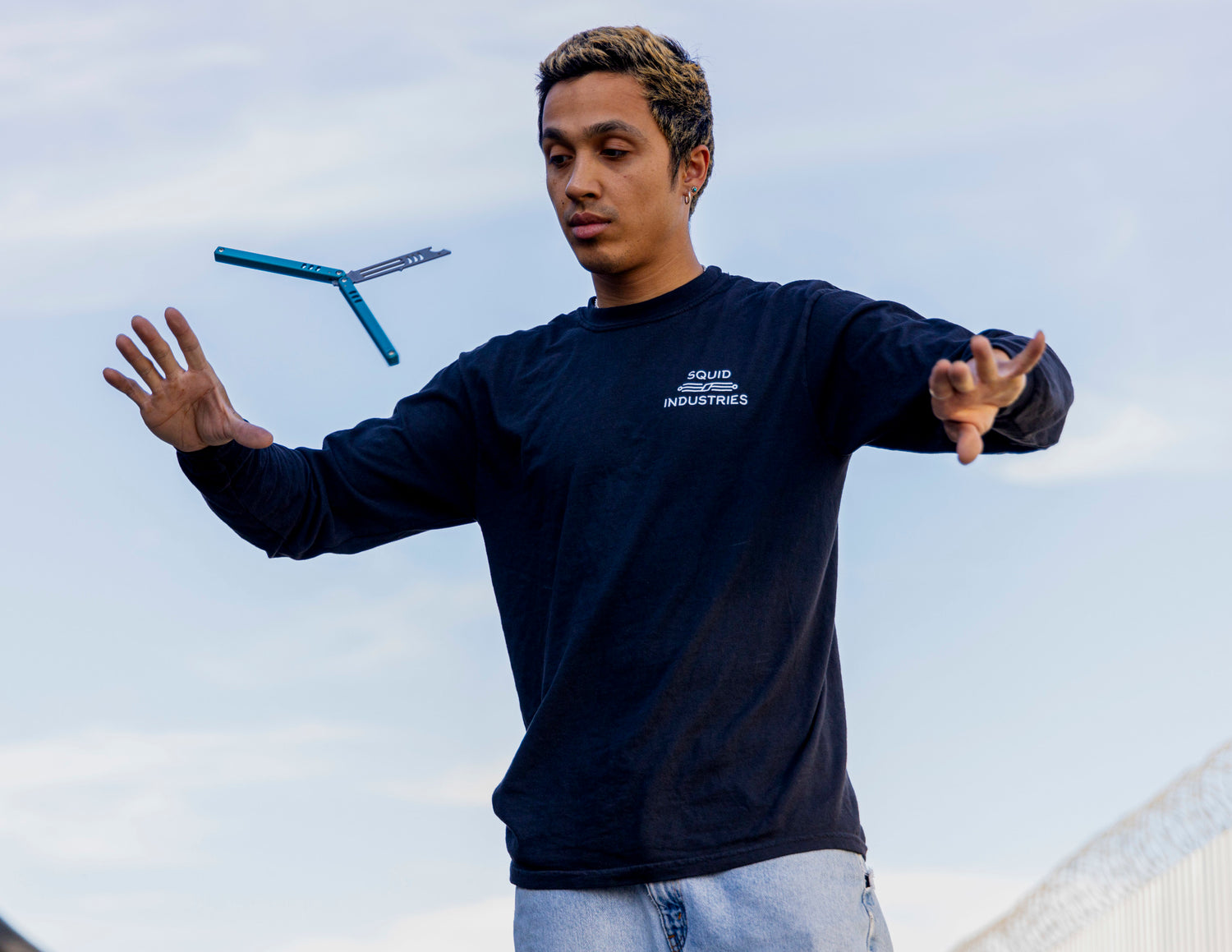andre flipping a teal mako v4.5