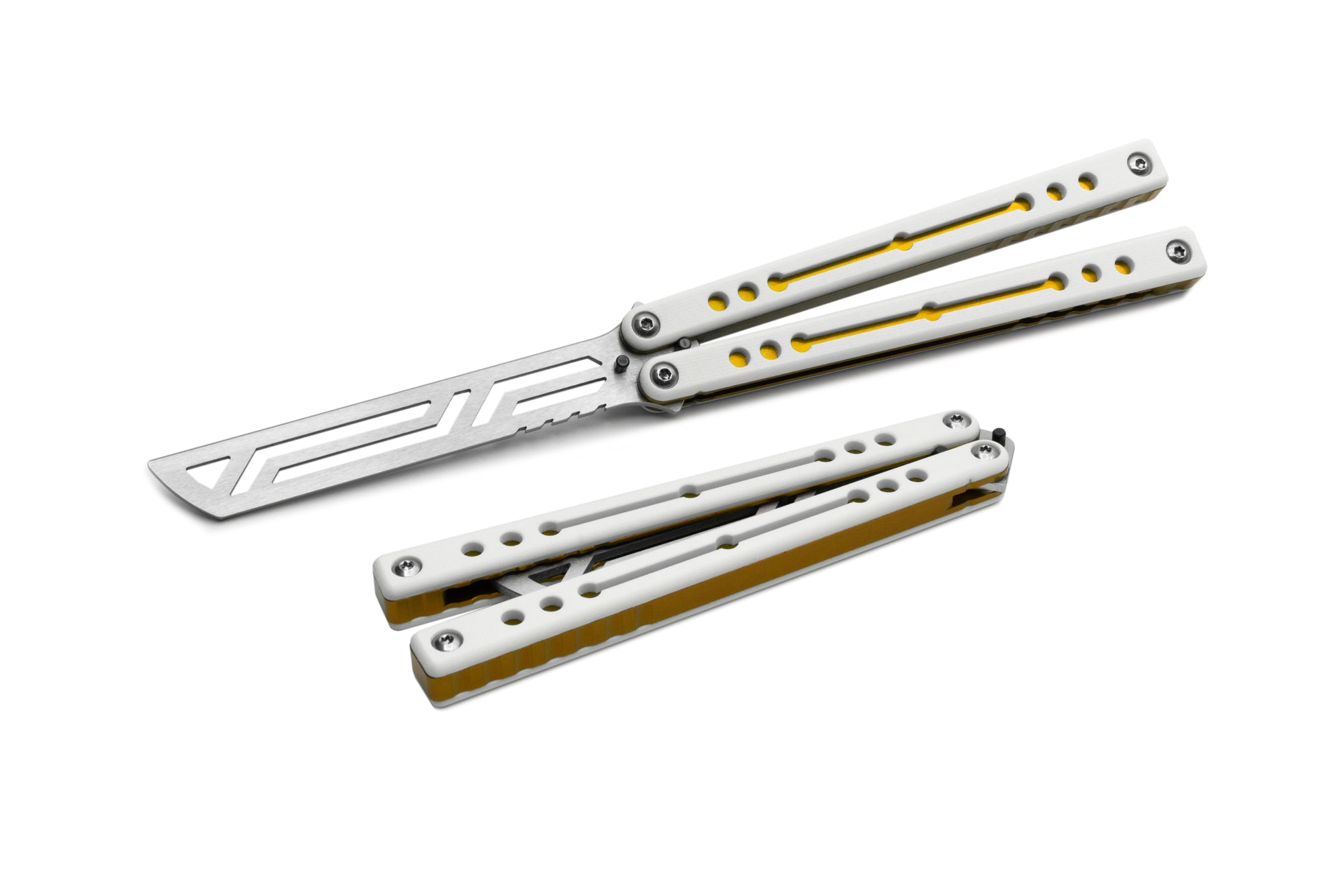 Winter Gold NautilusV2 balisong with g10 scales